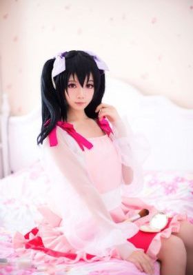 欧美极品少妇白嫩小泬视频_4K完整视频观看