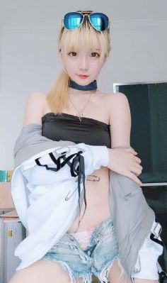 他趴在我两腿中间添得好爽在线看_免费观看