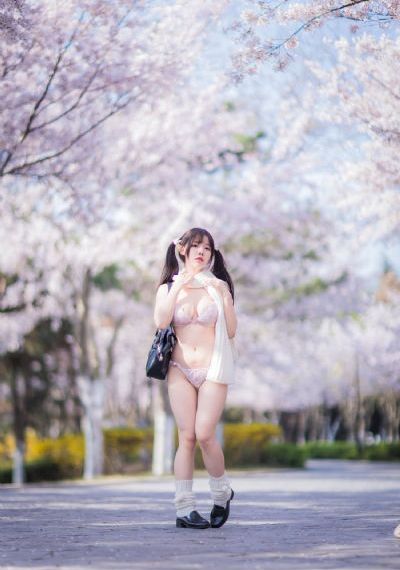 九九热精品在线_BD国语免费观看视频