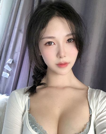 人妻一区二区三区四区av_4K最新电影在线观看
