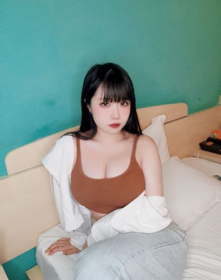 熟女高潮一区二区三综亚洲AV合_剧情片电影免费在线
