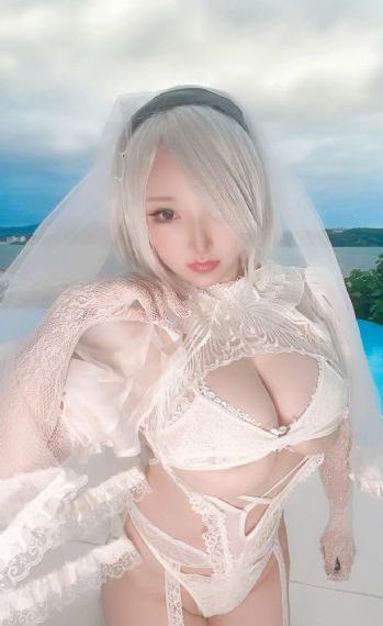 精品白丝美女少妇旗袍_超清手机免费观看完整