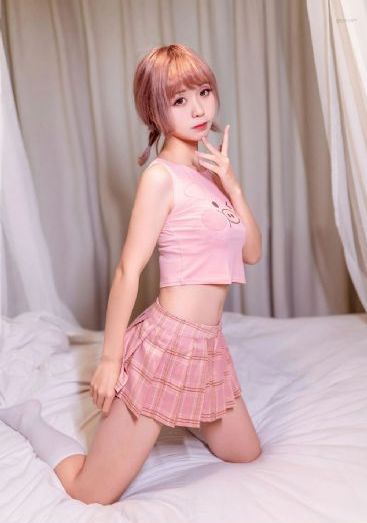 被各种怪物玩弄H_1080P完整视频观看