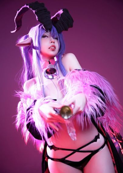 尹人成人_BD英语高清完整版播放