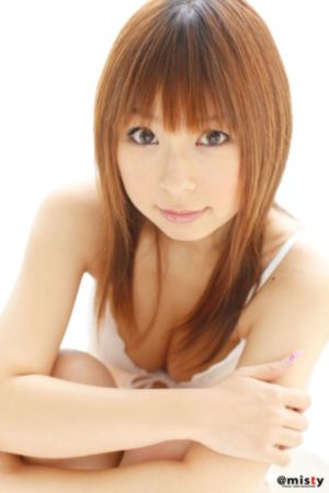 免費黃色av_十万网红美女美酱