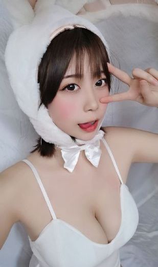 直接把岳按倒在餐桌上_1080高清电影在线